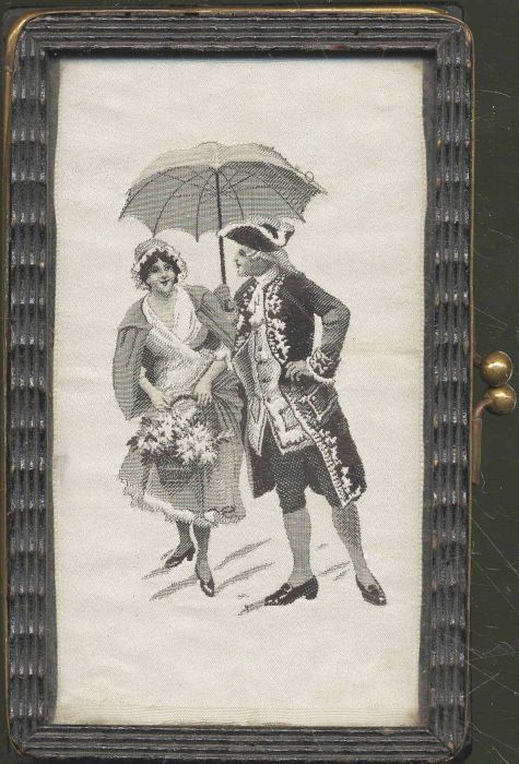 Seidenbild - Schatulle aus Bakelit, mit Messingverschluss. Im Deckel unter Glas